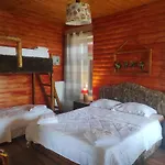 Pensión ο σκίουρος παραδοσιακοί ξενώνες 3*