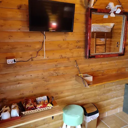 ο σκίουρος παραδοσιακοί ξενώνες Maison d'hôtes Oiti