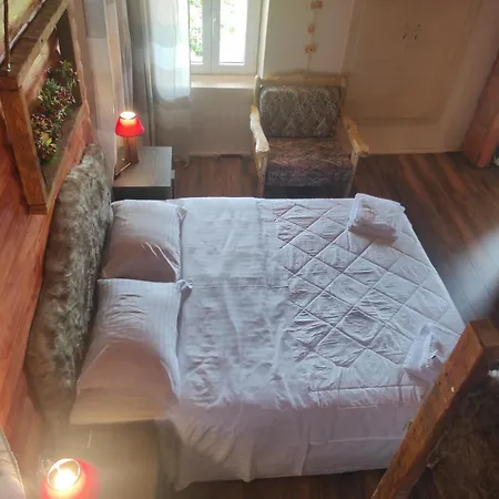 ο σκίουρος παραδοσιακοί ξενώνες Maison d'hôtes